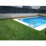 Césped natural en piscina